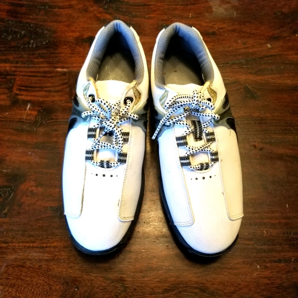 Boys Footjoy golf shoes